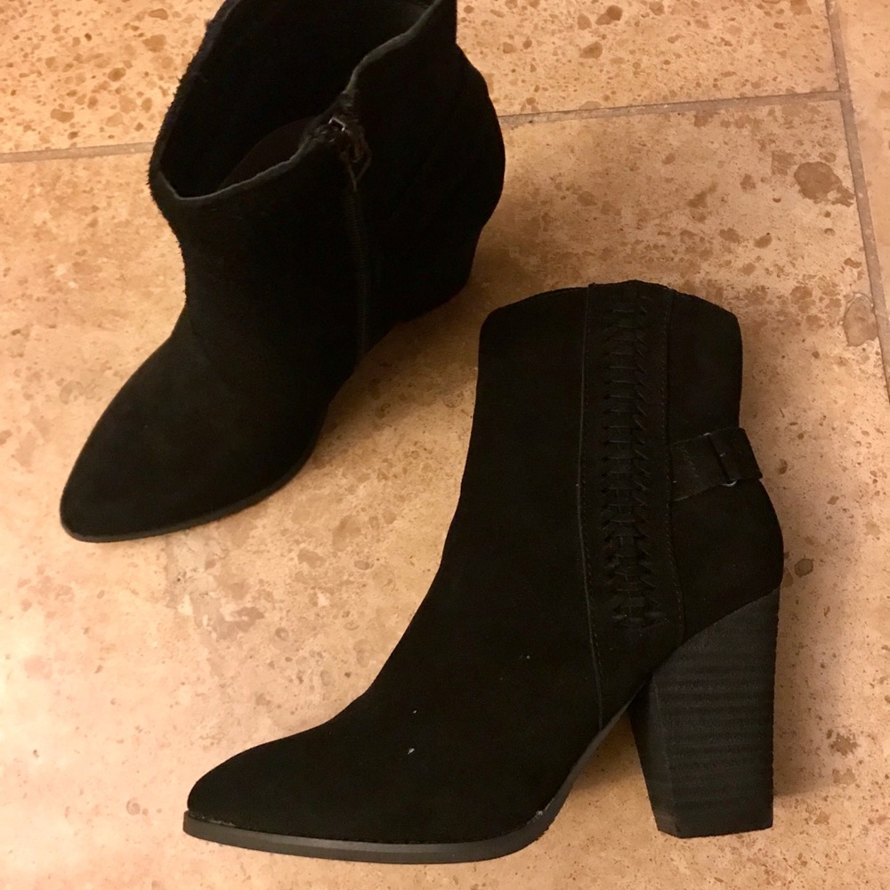Volatile Black suede boots